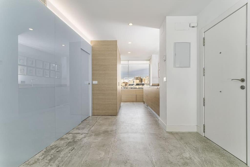 Moderno Y Completo Apartamento Frente Al Mar Málaga Exterior foto